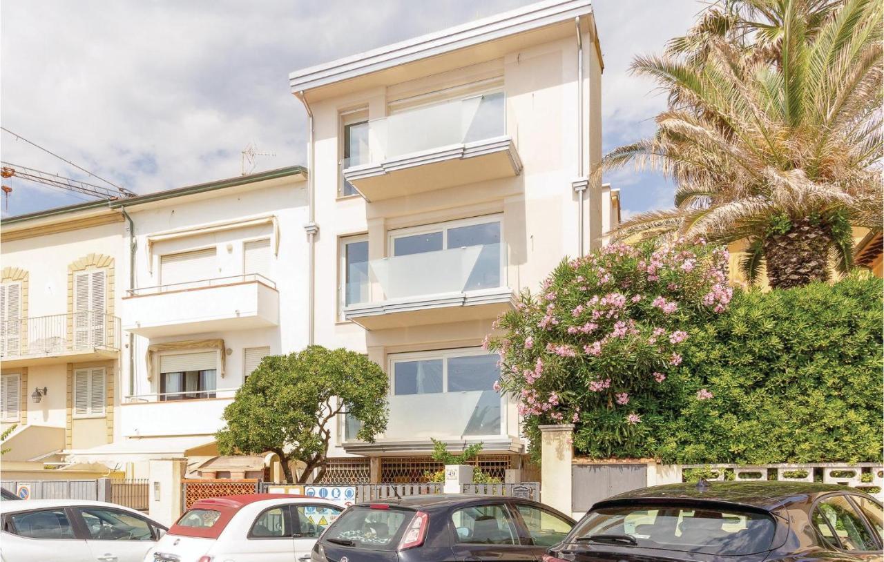 Sul Mare Apartment Lido di Camaiore Exterior photo